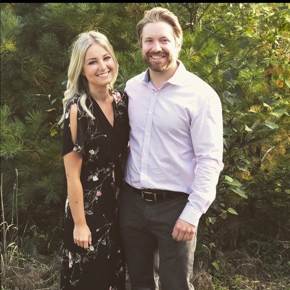 Meet your Posher, Liz - Picture 1 of 1